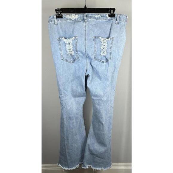 Almost Famous Distressed Bell Bottom Jeans Women’s Size 20 38x33 - Picture 2 of 9